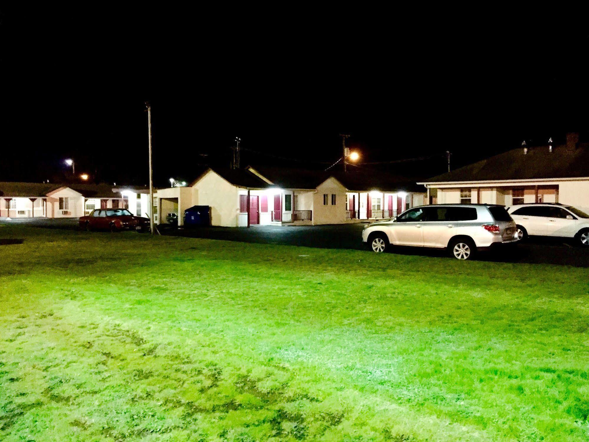 Travelers Inn Motel Сейлем Екстер'єр фото