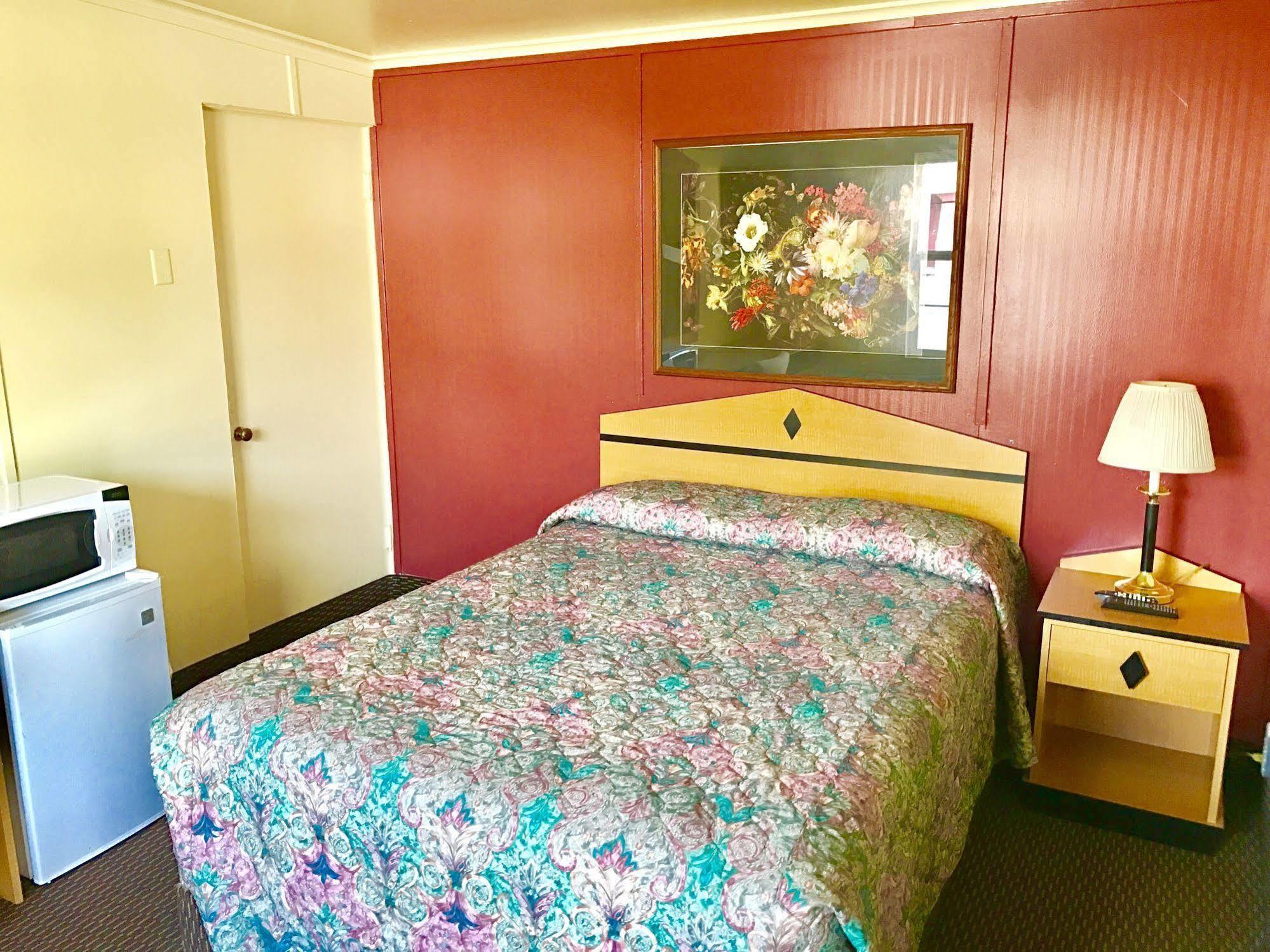 Travelers Inn Motel Сейлем Екстер'єр фото